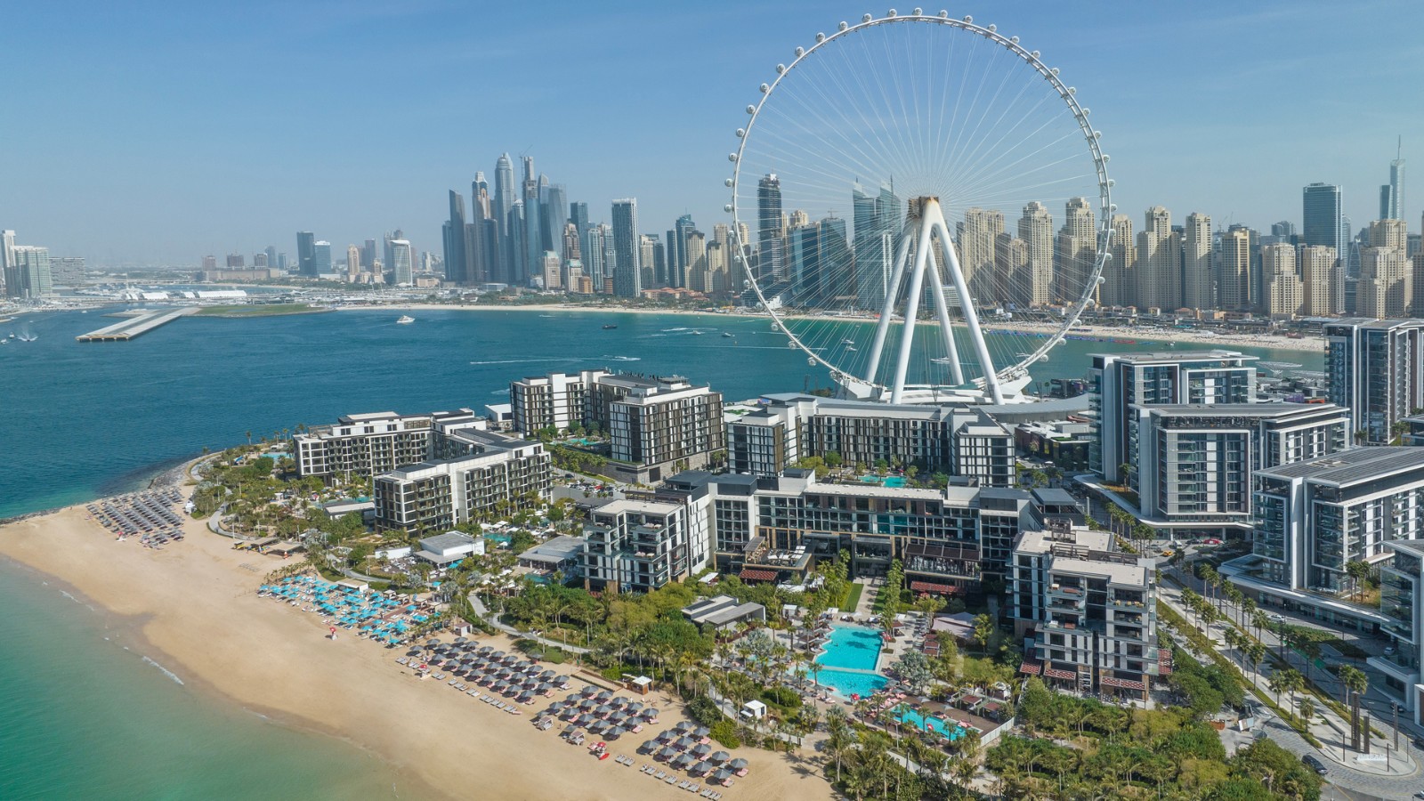 Аэровид на остров Bluewaters с колесом обозрения Ain Dubai и резортом Banyan Tree