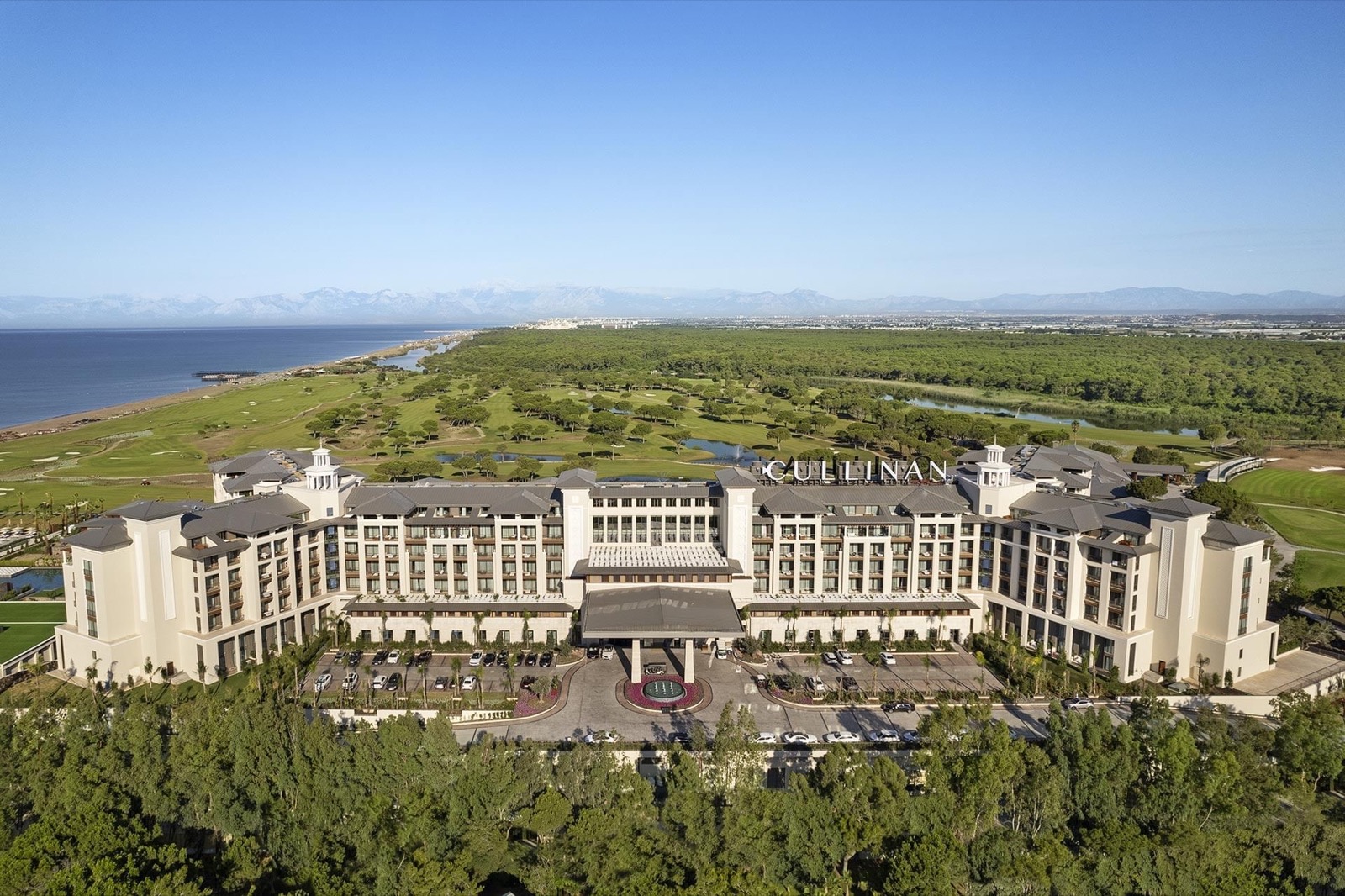 Панорама курорта Cullinan Belek с высоты