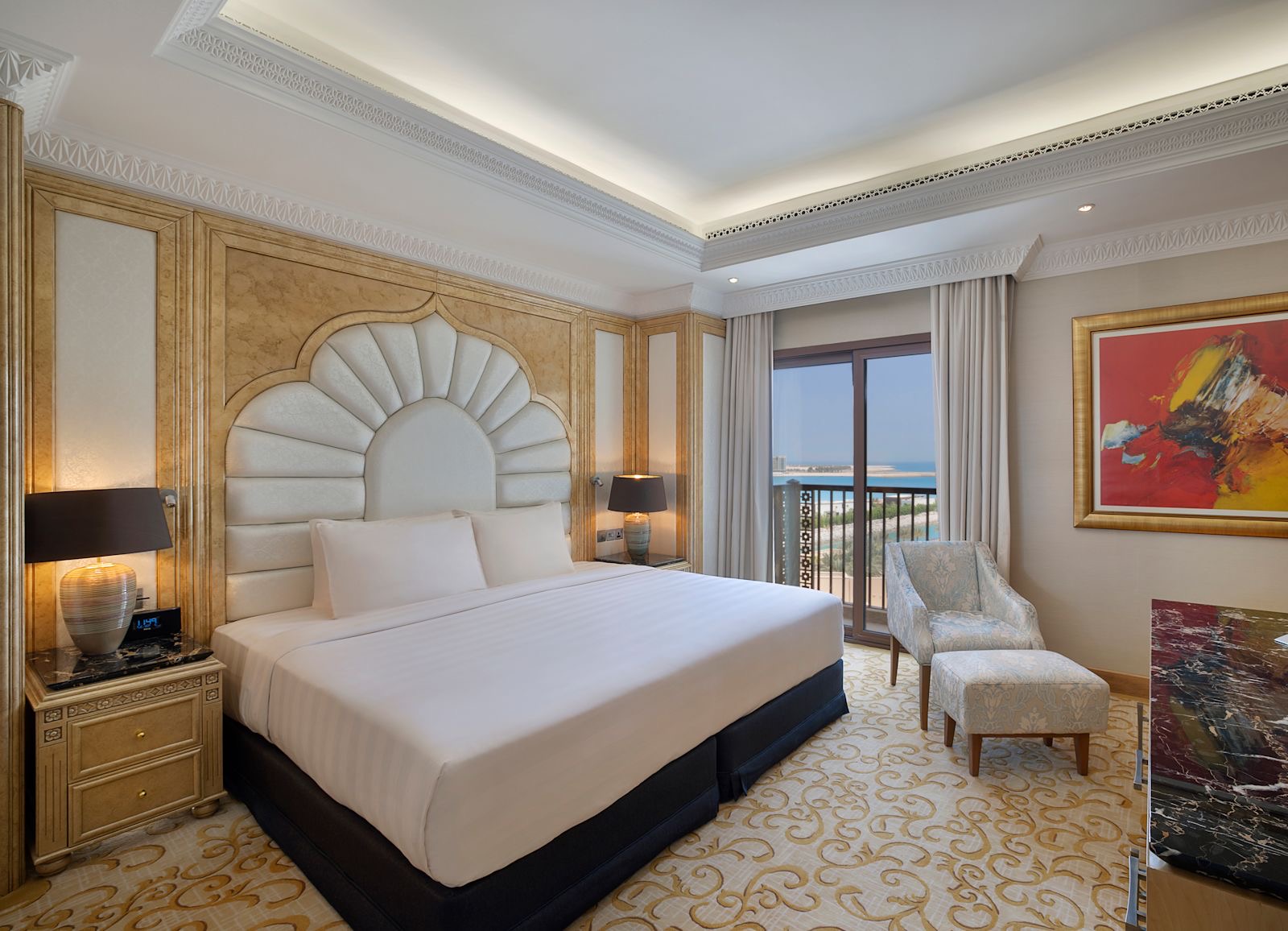 Люкс Arabian One Bedroom Suite с видом на Персидский залив