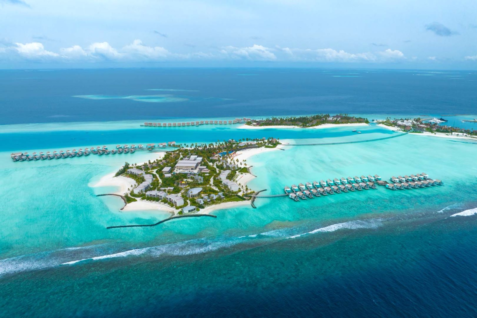 Аэровид на Hard Rock Hotel Maldives в лагуне Эмбуду
