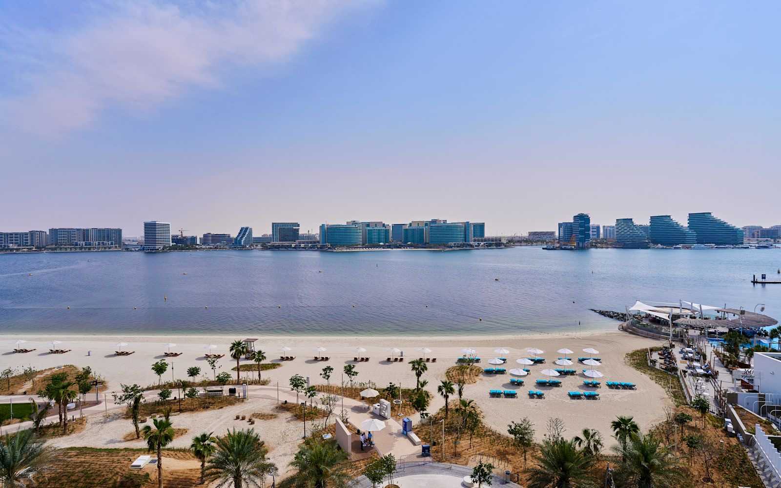 Пляж Yas Beach