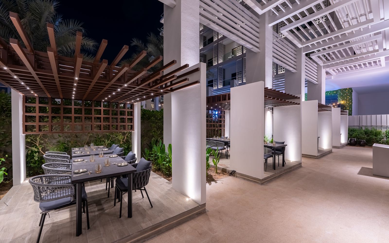 Терраса ресторана Nuri Grill & Bar