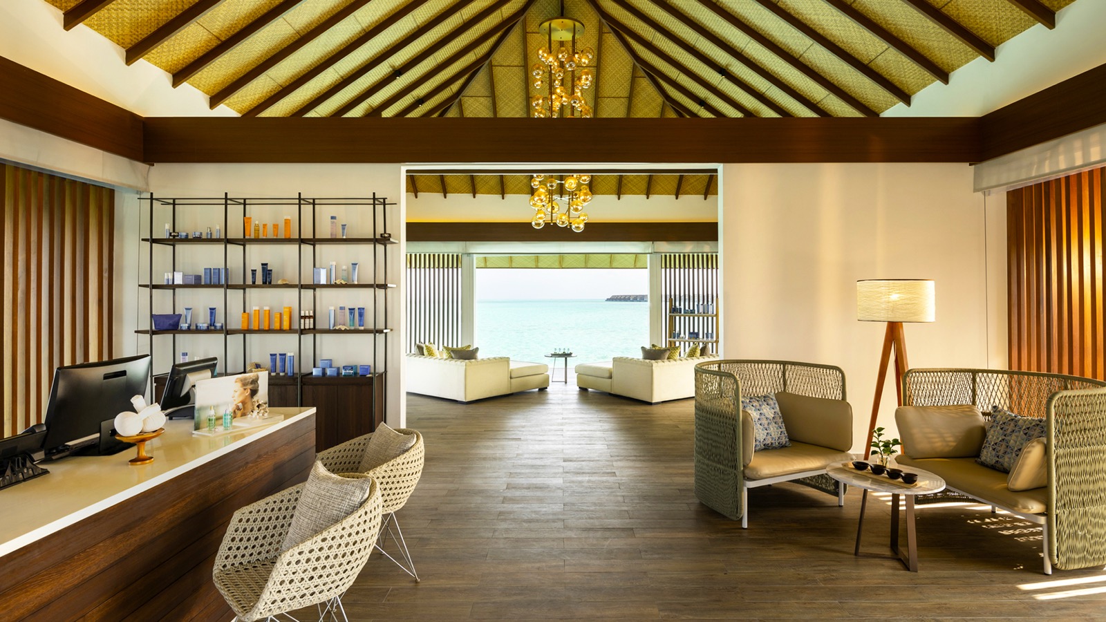 Pullman Spa by Phytomer — спа-павильон на воде