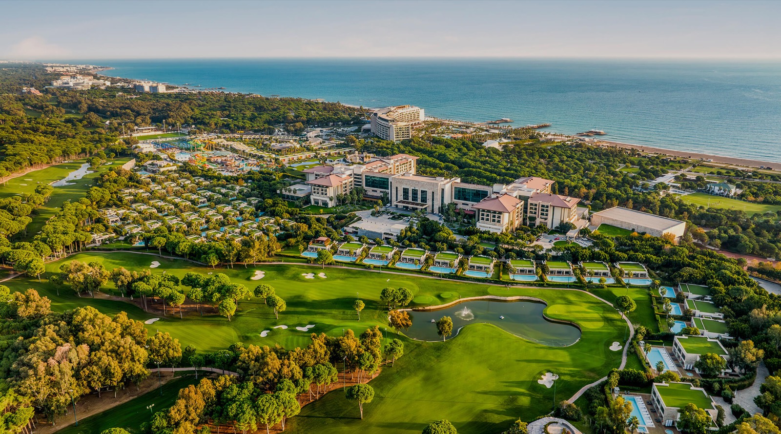 Панорама курорта Regnum Carya в Белеке