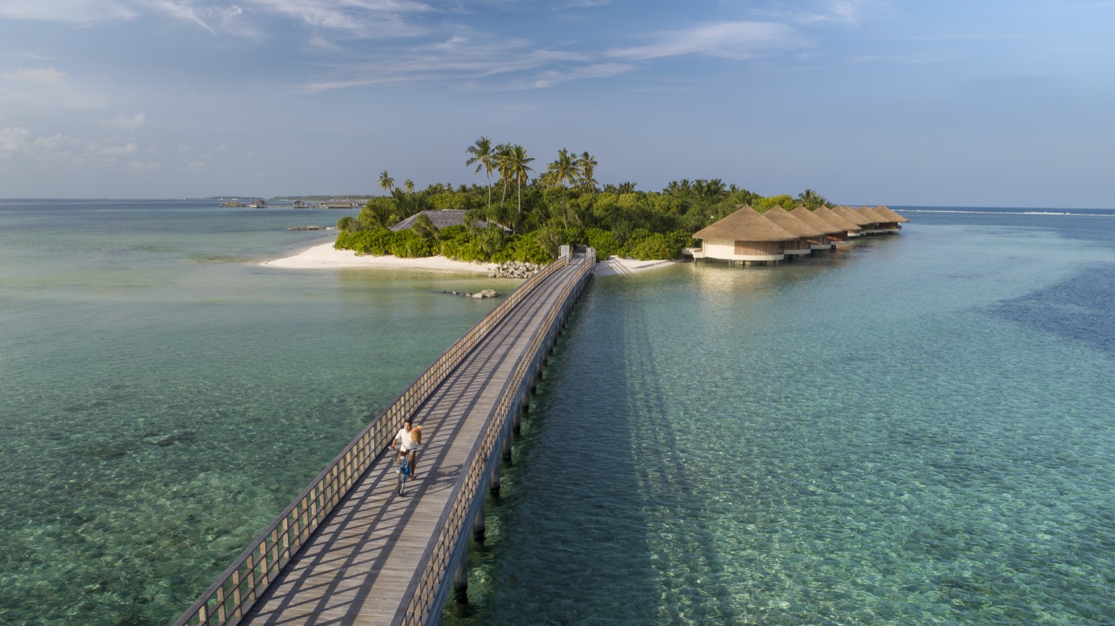Мост-променад к сестринскому острову Falhumaafushi