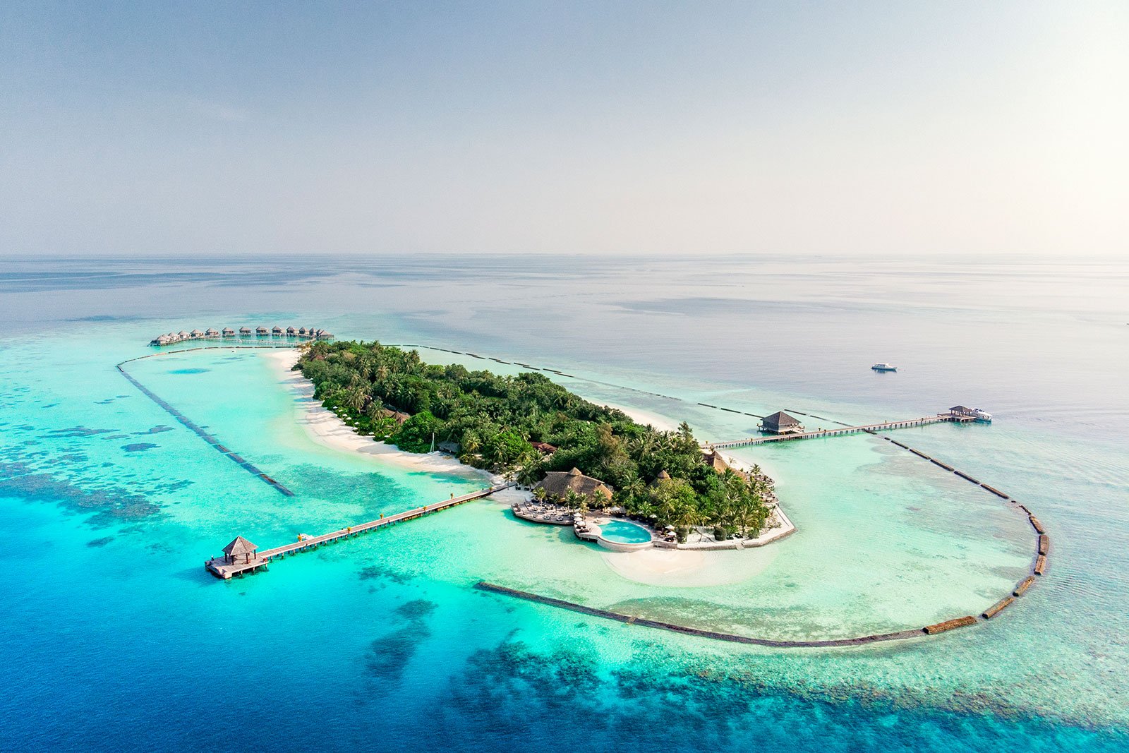 Komandoo Island Resort & Spa