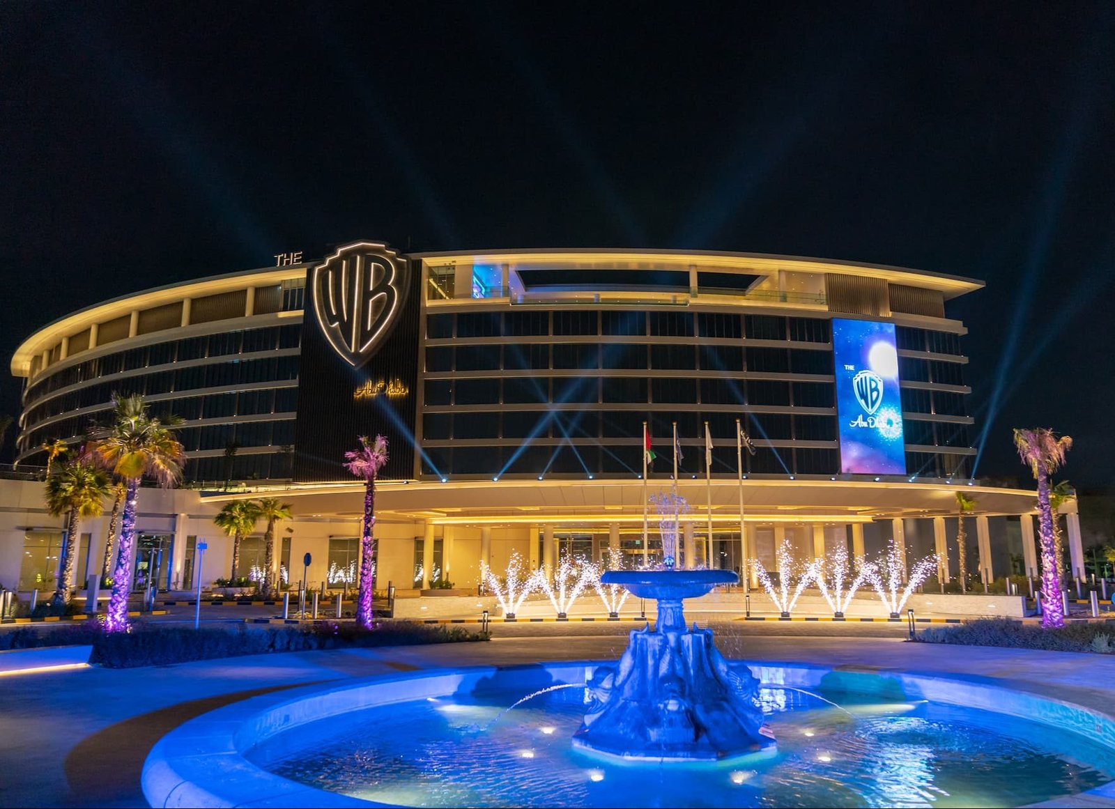 The WB Abu Dhabi, Curio by Hilton